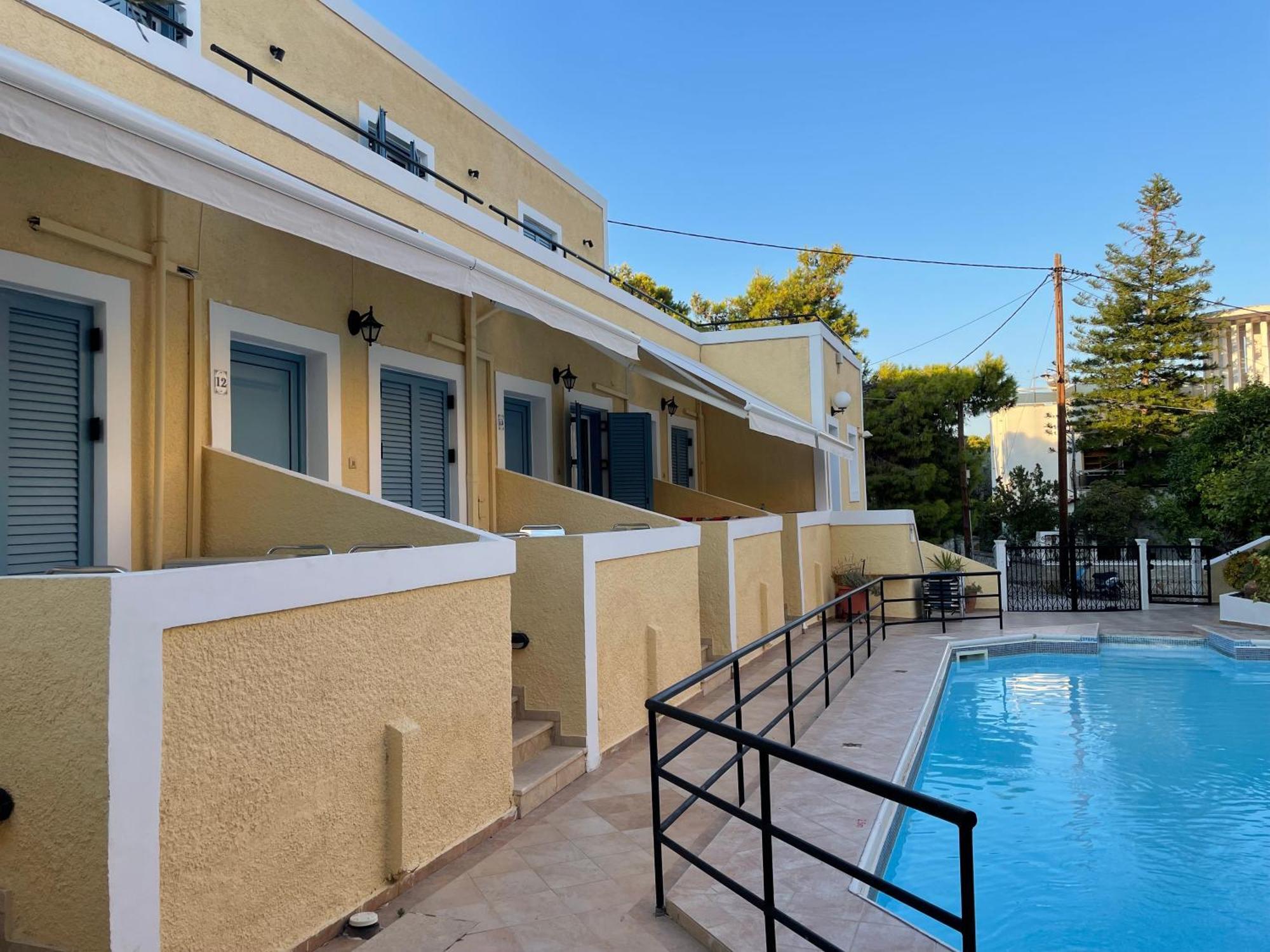 Esperides Maisonettes Agia Marina  Exterior foto